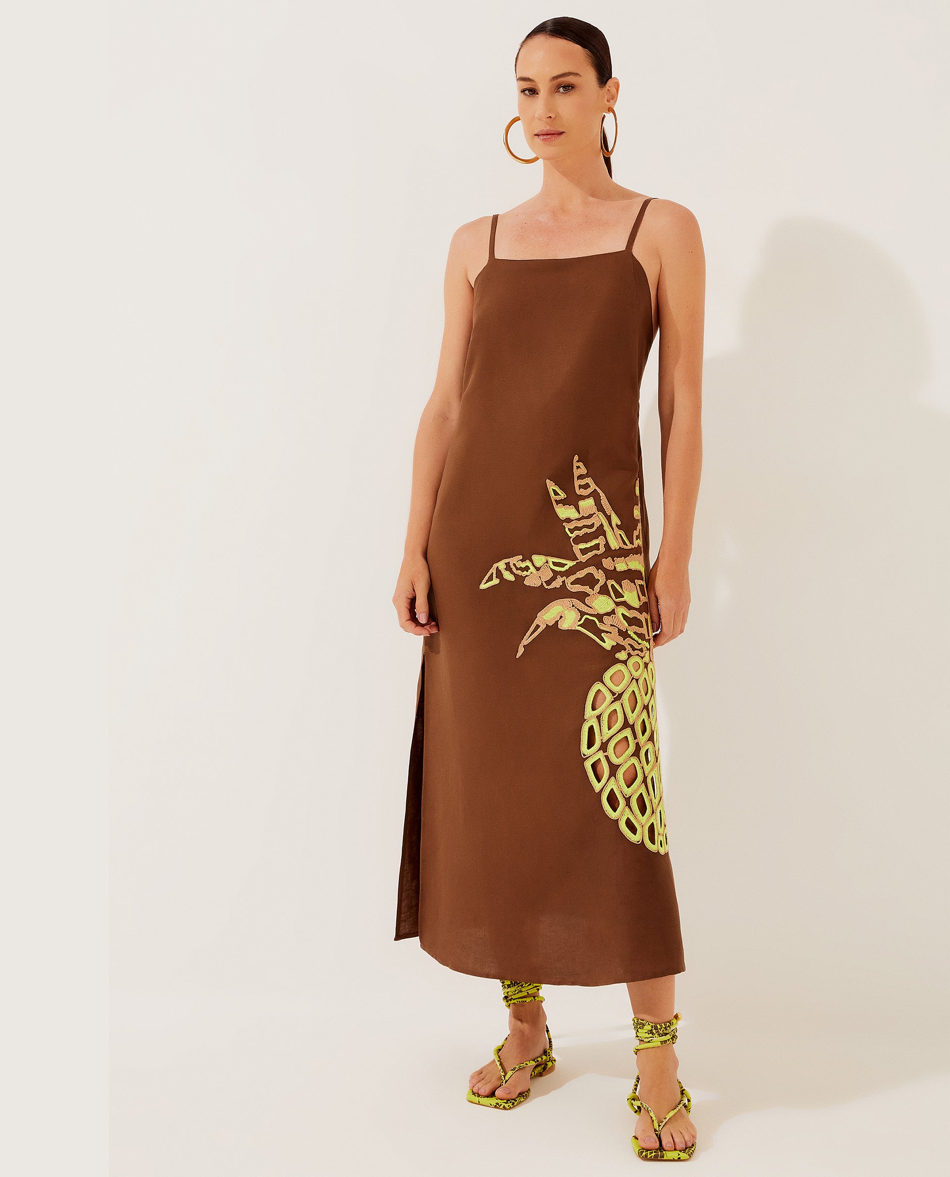 AGUA DE COCO Abacaxi Embroidered Dress | MELIE AGUA DE COCO Abacaxi Embroidered Dress | MELIE